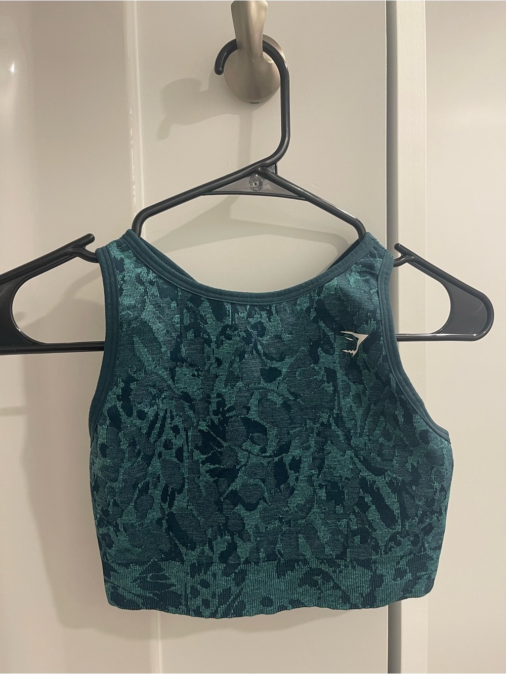 Gymshark Teal Patterned Sports Bra and Leggings Set - Picture 3 of 8